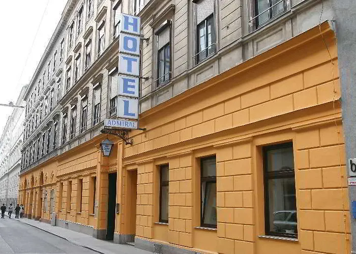 Admiral Hotel 3*
